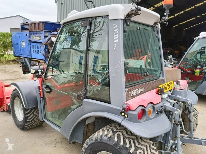 Tractor Aebi Schmidt TT280 aebi tt280 laag...