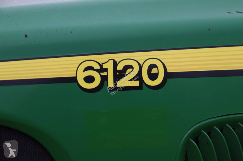 Tractor John Deere 6120