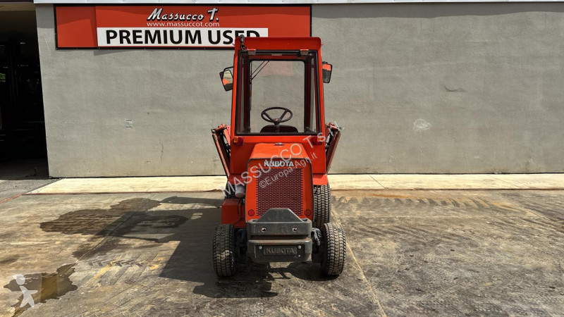 Landbrugstraktor Kubota F2400 4X4
