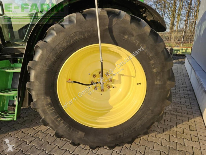 Landbrugstraktor John Deere  6140r premium