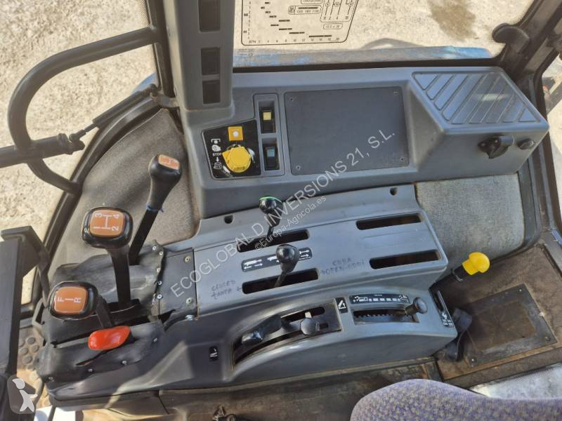 Lantbrukstraktor Ford 6640DT