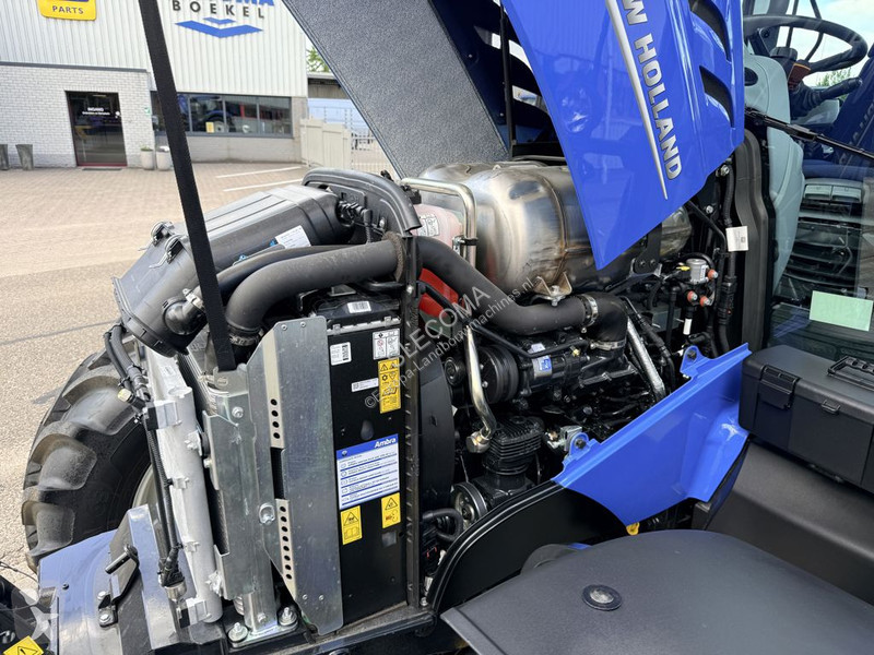 Traktor New Holland T5.140 AC Stage V