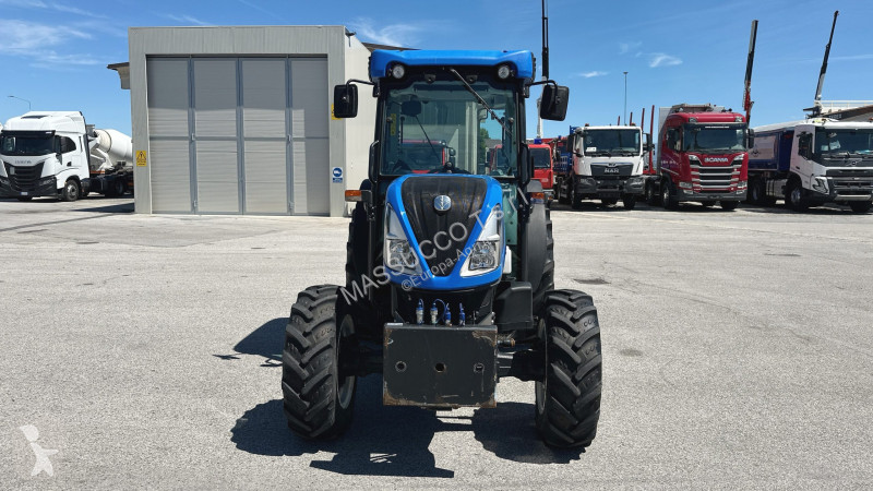 Lantbrukstraktor New Holland T4.100LP 4X4