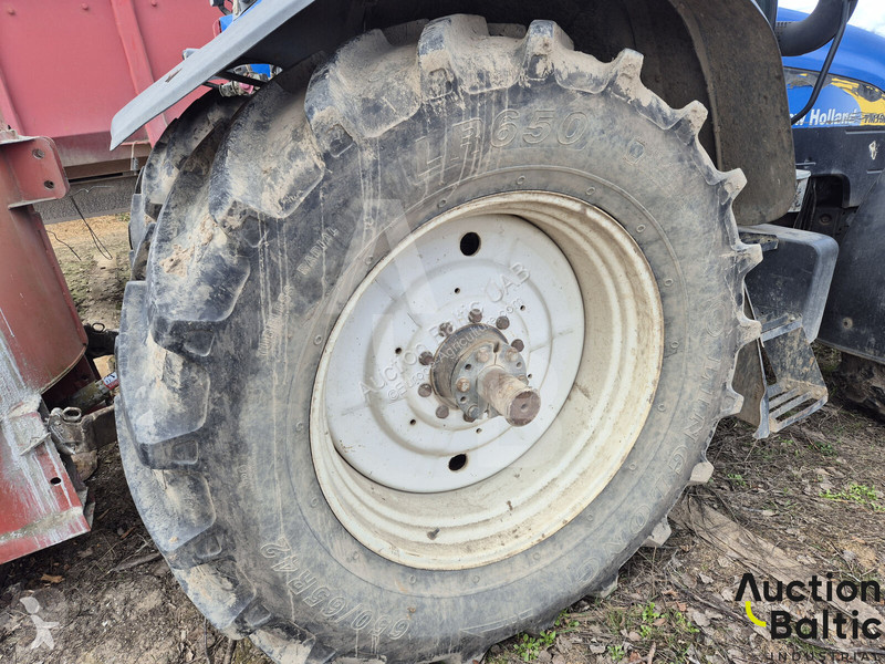 Lantbrukstraktor New Holland TM 190