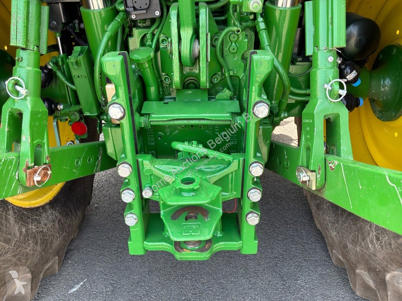 Lantbrukstraktor John Deere 6130R
