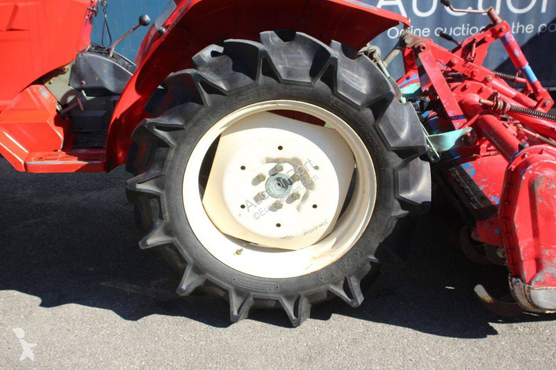 Lantbrukstraktor Yanmar YM 2010