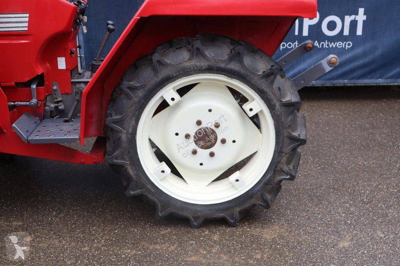 Lantbrukstraktor Shibaura SD1843