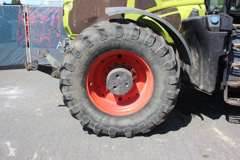 Tracteur agricole Claas Axion 930