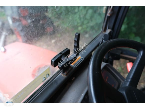 Tractor Kubota B2400D