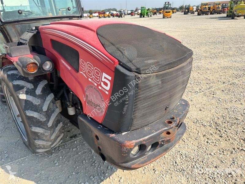 Сільськогосподарський трактор Valpadana 9695...