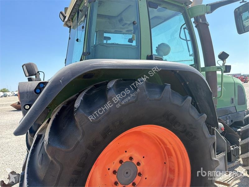 Сільськогосподарський трактор Fendt 716 Vario