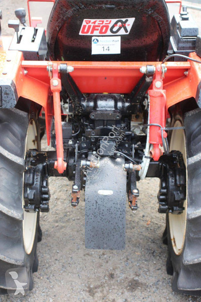 Сільськогосподарський трактор Yanmar F165D