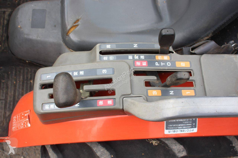 Сільськогосподарський трактор Kubota Granbia GB20