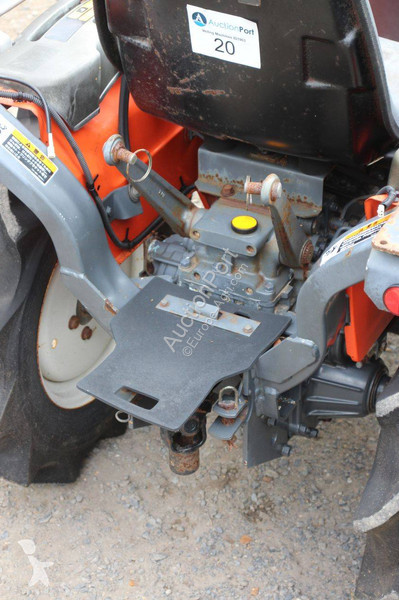 Сільськогосподарський трактор Kubota KJ11