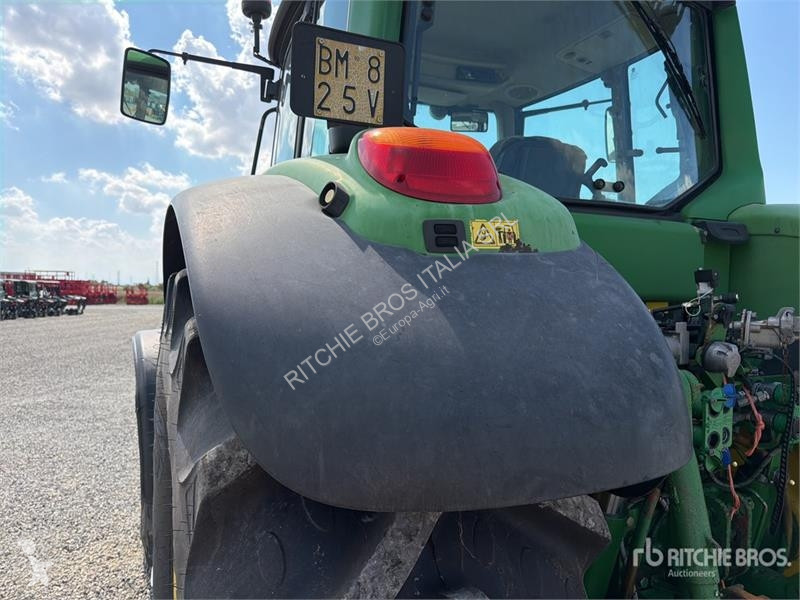 Tractor John Deere 6930 4WD Tractor