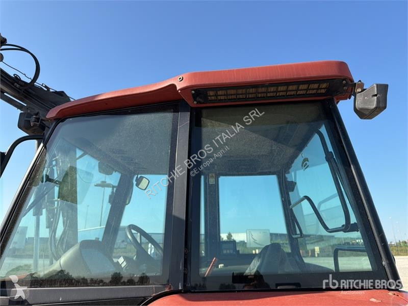 Tractor New Holland L75 4WD Tractor