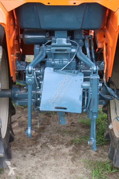 Tractor agrícola Kubota B1-15 Bulltra