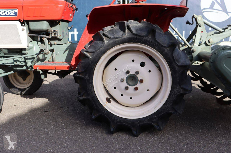 Tractor agrícola Yanmar YM1602