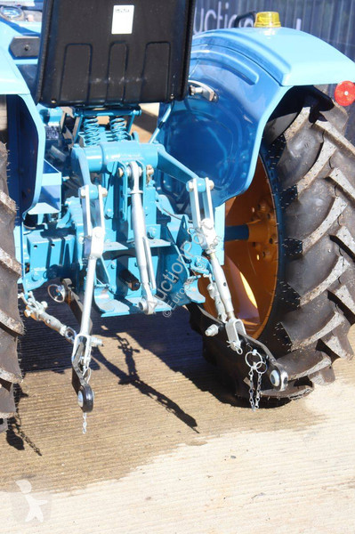 Tractor agrícola Hinomoto E18