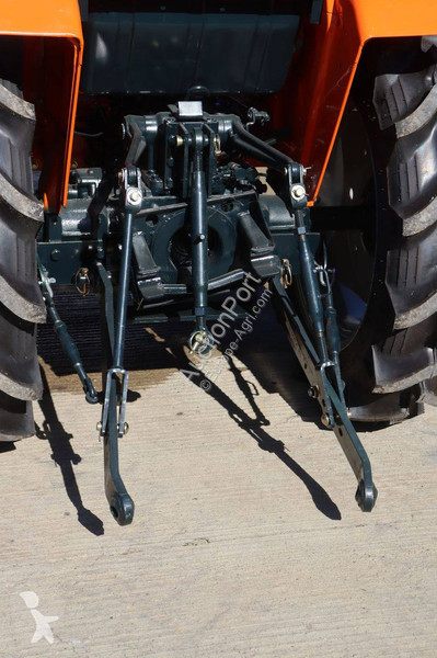 Tractor agrícola Kubota B1702DT