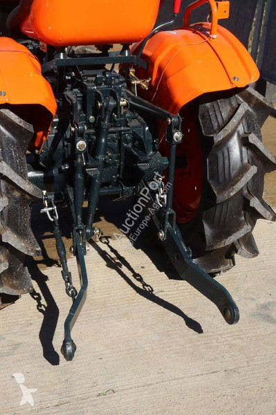 Tractor agrícola Kubota B7001DT
