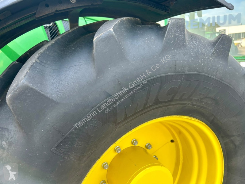 John Deere 250 tractor