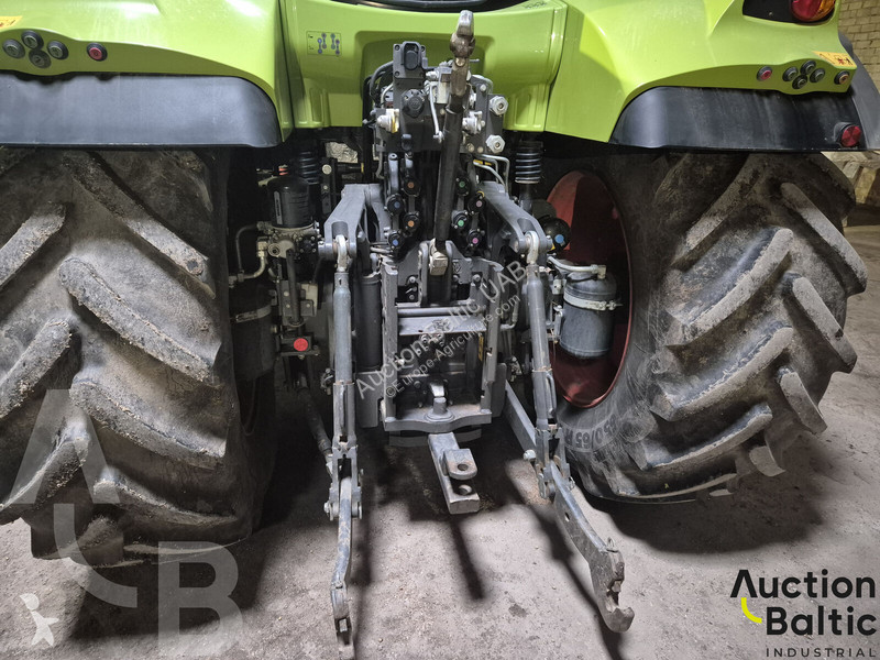 Trattore Claas Arion 650