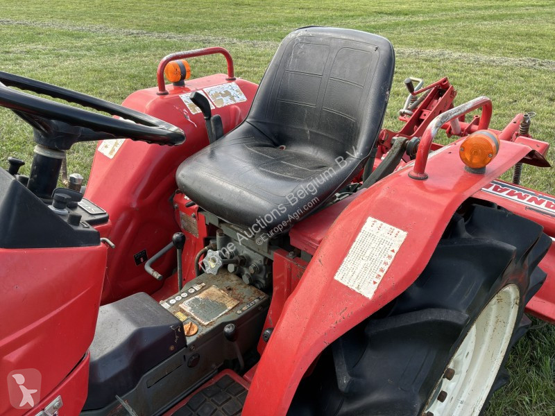 Tracteur agricole Yanmar YM1820D