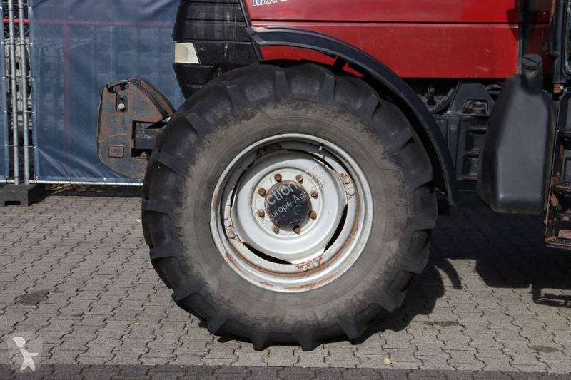 Zemědělský traktor Case IH MX135