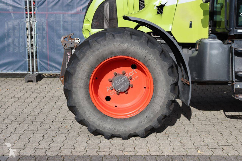 Zemědělský traktor Claas Arion 620