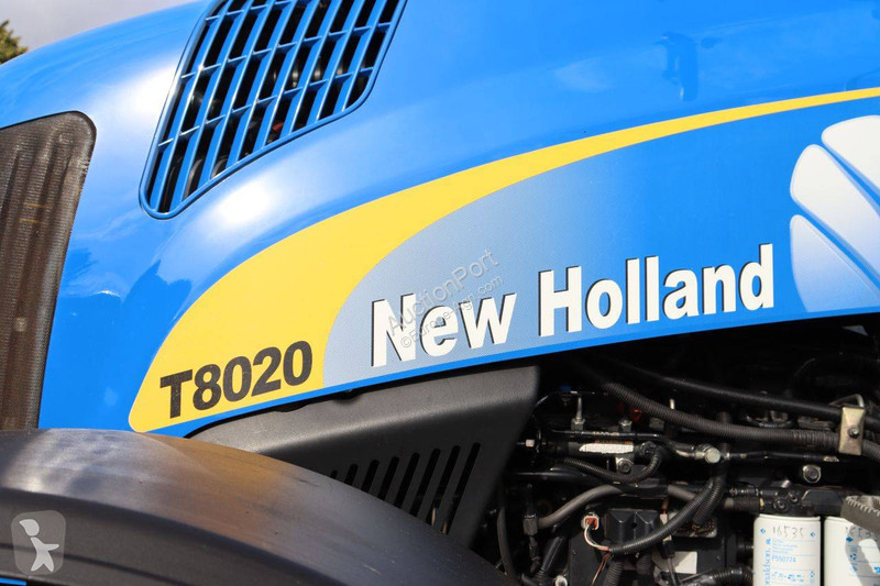 Zemědělský traktor New Holland T8020