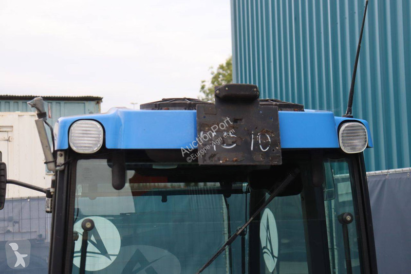 Zemědělský traktor New Holland T3030