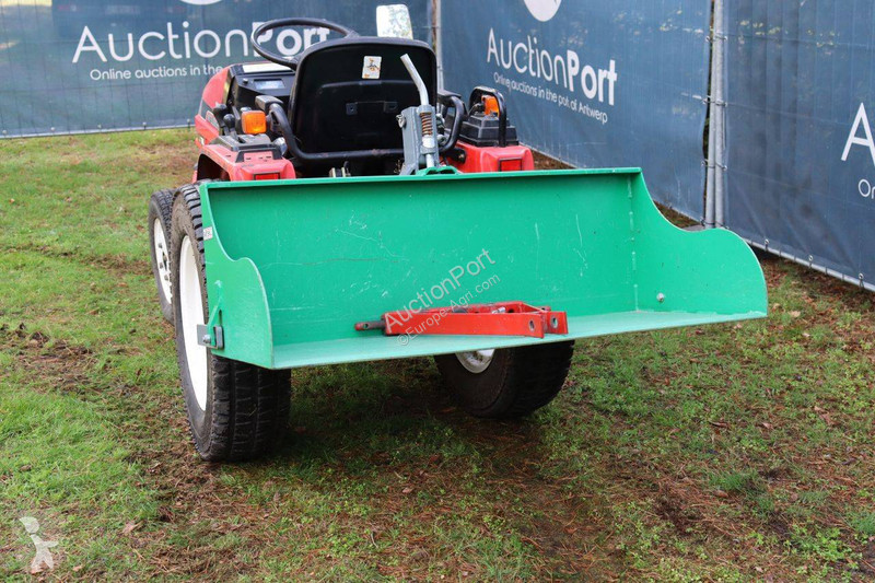 Zemědělský traktor Mitsubishi MT15F
