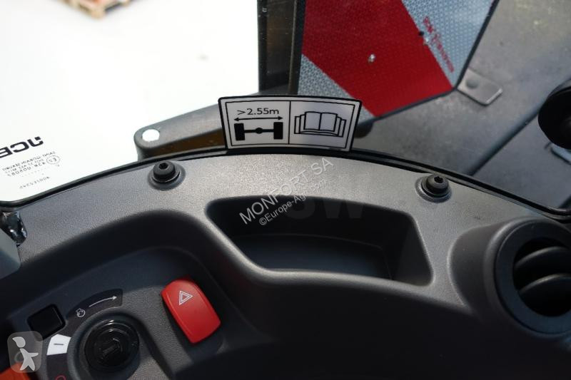 جرار زراعي JCB Icone