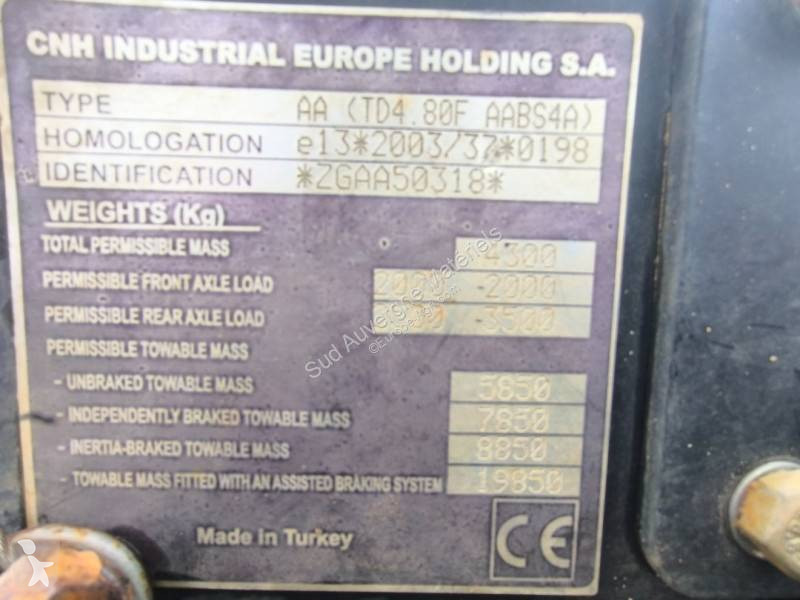 Tracteur agricole New Holland TD4.80F