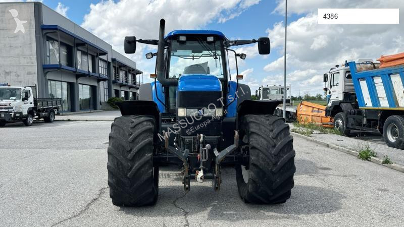 Tracteur agricole New Holland TM190 4X4
