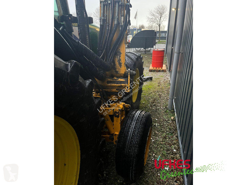 Tractor John Deere 6820 / BOS arm