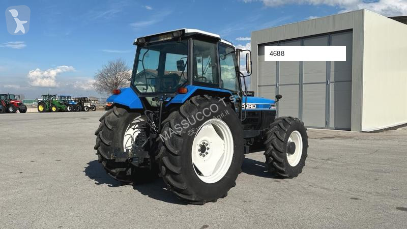 جرار زراعي Ford 8240 4x4