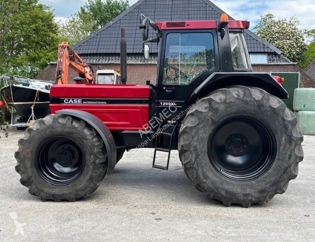 Tractor Case 1255 XL