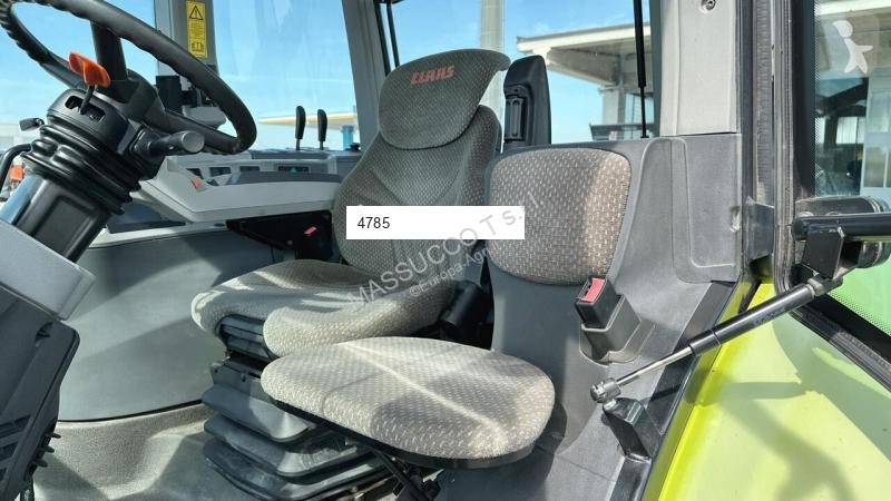 Tractor agrícola Claas Axion 810