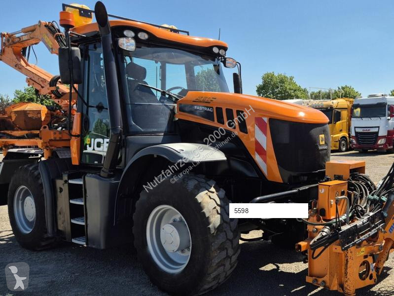 Tractor JCB