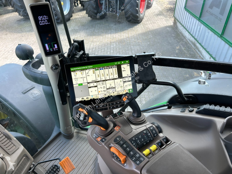 Tractor John Deere 215