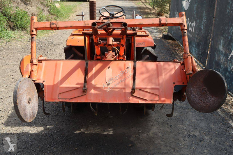 Tractor agrícola Kubota ZB1600