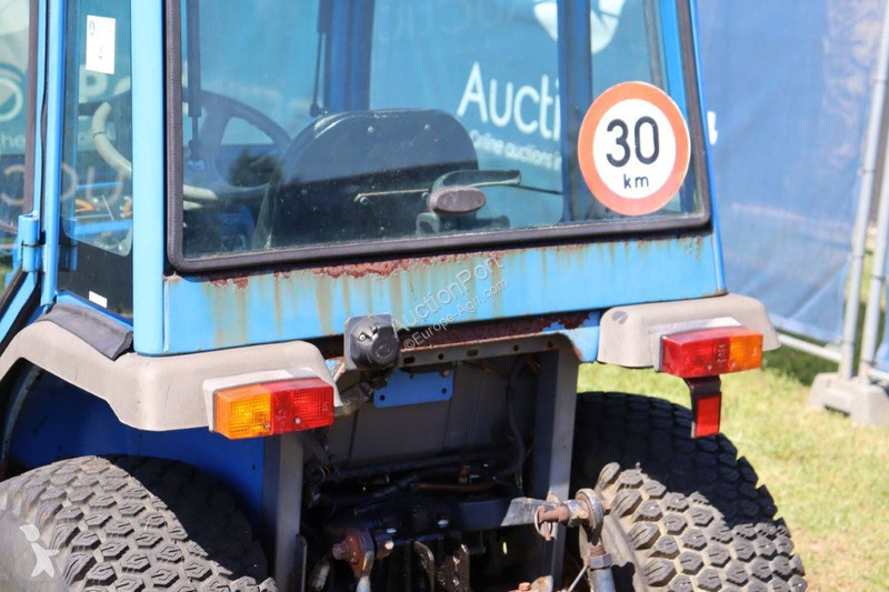 Tractor Iseki TF321F