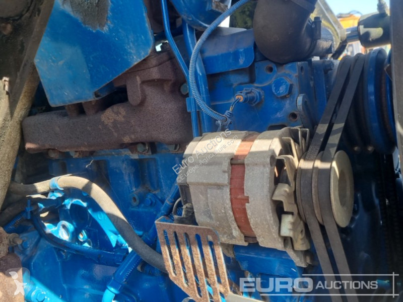 Tracteur agricole  CX85