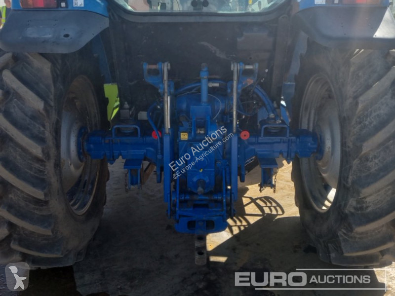 Tractor  CX85