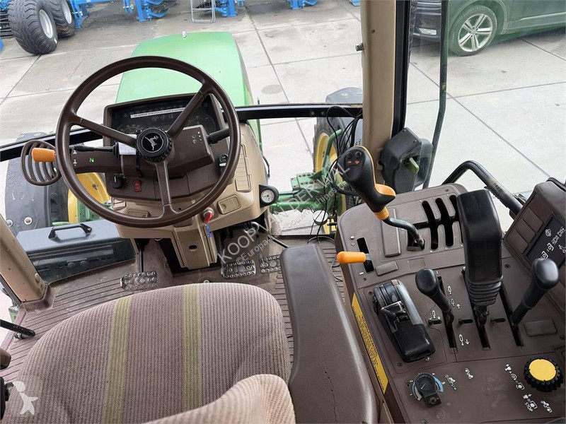 Landbrugstraktor John Deere 6110 PowerQuad