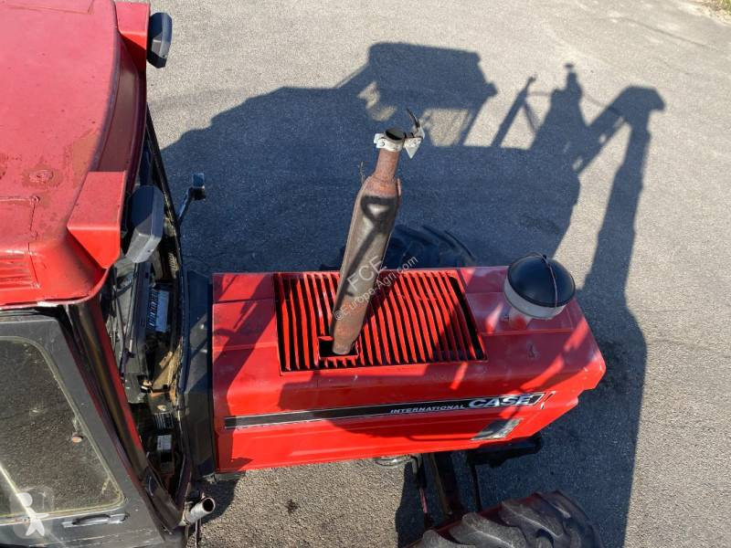 Case IH 1255XL/AXL tractor