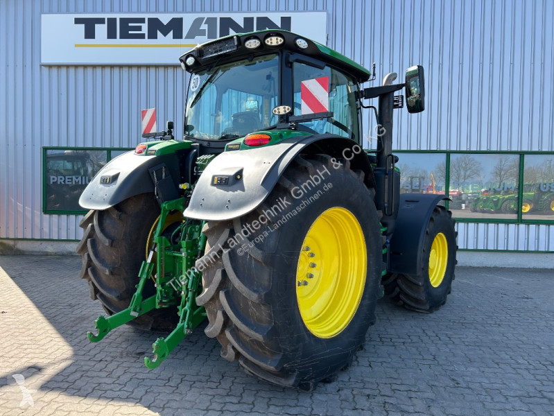 Landbrugstraktor John Deere 6R mit Power Gard