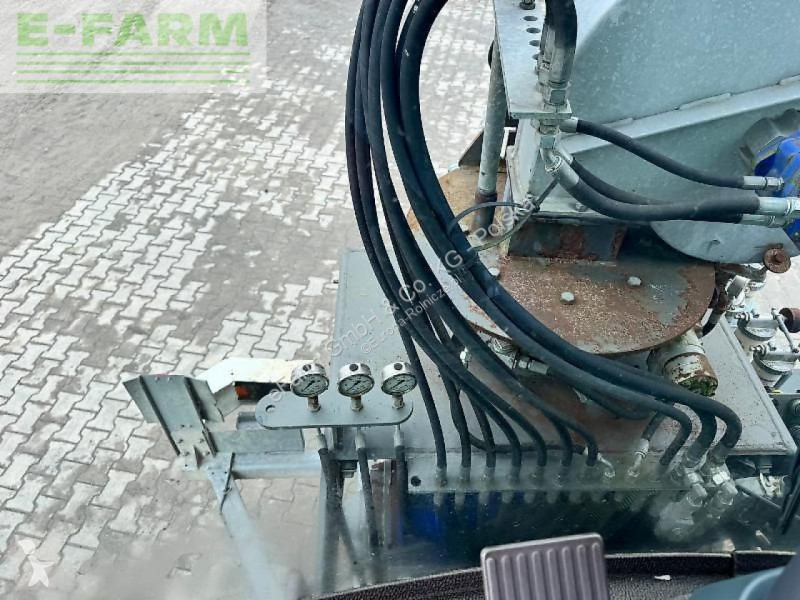 Traktor Claas  xerion 3800 saddle trac + sgt...